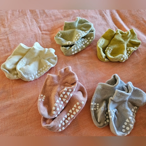 Grippy Socks - Picture 2 of 2